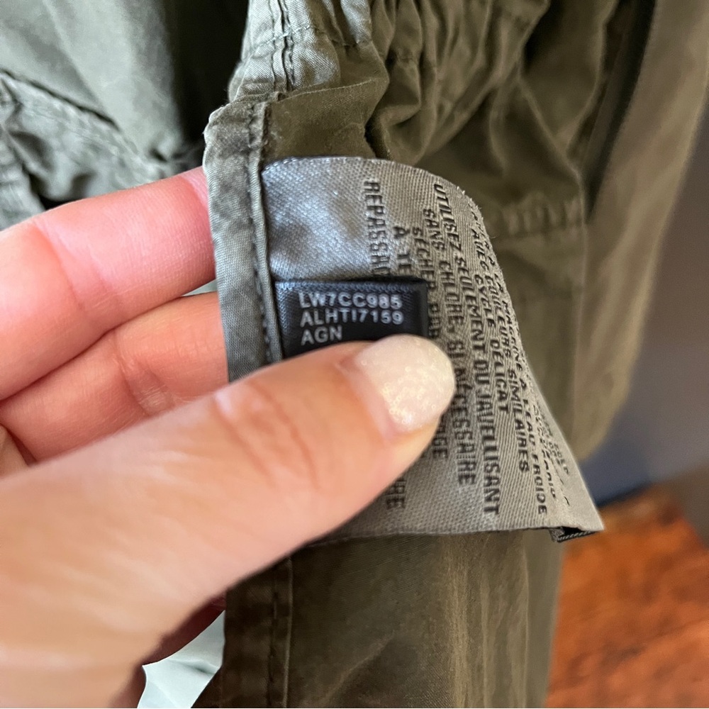 Levi's Utility Jacket - Picture 15 of 16